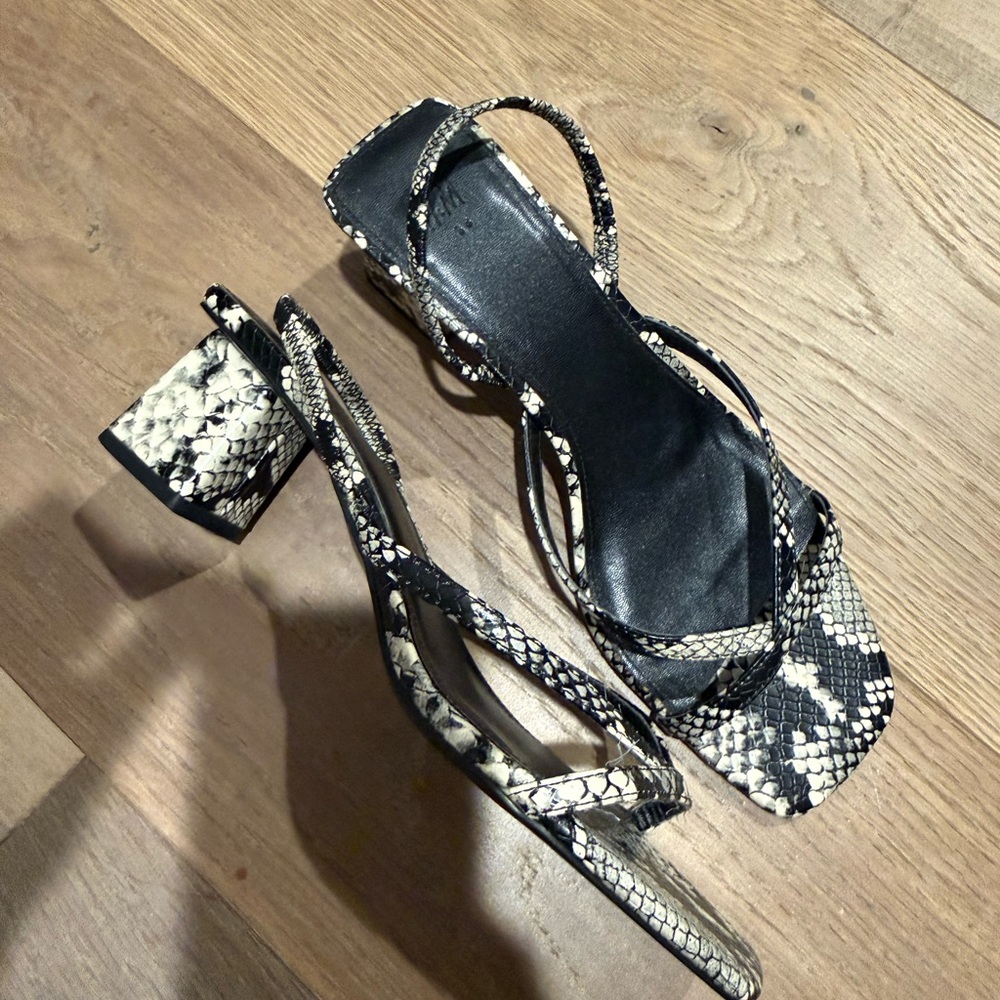 H&M Python Print Slingback Sandals - Picture 3 of 5